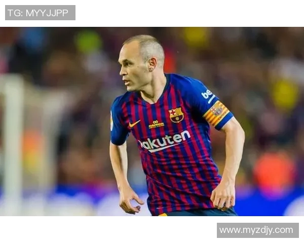 八号足球明星盘点及其在足球历史上的影响与成就