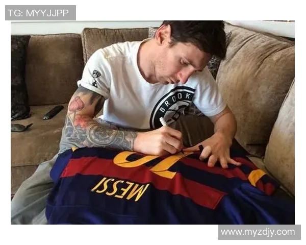 为足球迷男生挑选生日礼物的最佳选择与明星推荐